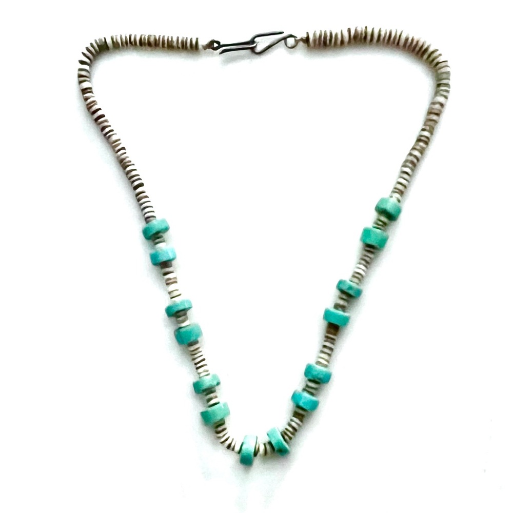 🐚🪺 Vintage Zuni Penn Shell Turquoise Heishi Choker / Necklace